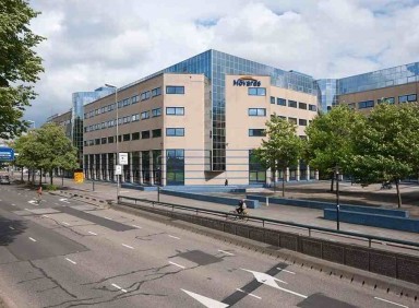 DTZ – case (1): ‘Daelse Kwint’ gerenoveerd van energielabel F naar A Het kantorencomplex de ‘Daelse Kwint’ in Utrecht is getransformeerd van een energielabel F naar een energielabel A. Het Duitse beleggingsfonds Deka Immobilien Investment GmbH, eigenaar van het pand, en adviseur...