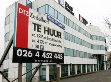 Nederlandse vastgoedmarkt ‘koopjesmarkt’ voor buitenlandse investeerders Hans de Jonge (Hoogleraar Real Estate Management, TU Delft) gaf het al eerder aan in een interview: “Dit is een mooie tijd voor partijen om de krenten in de pap...